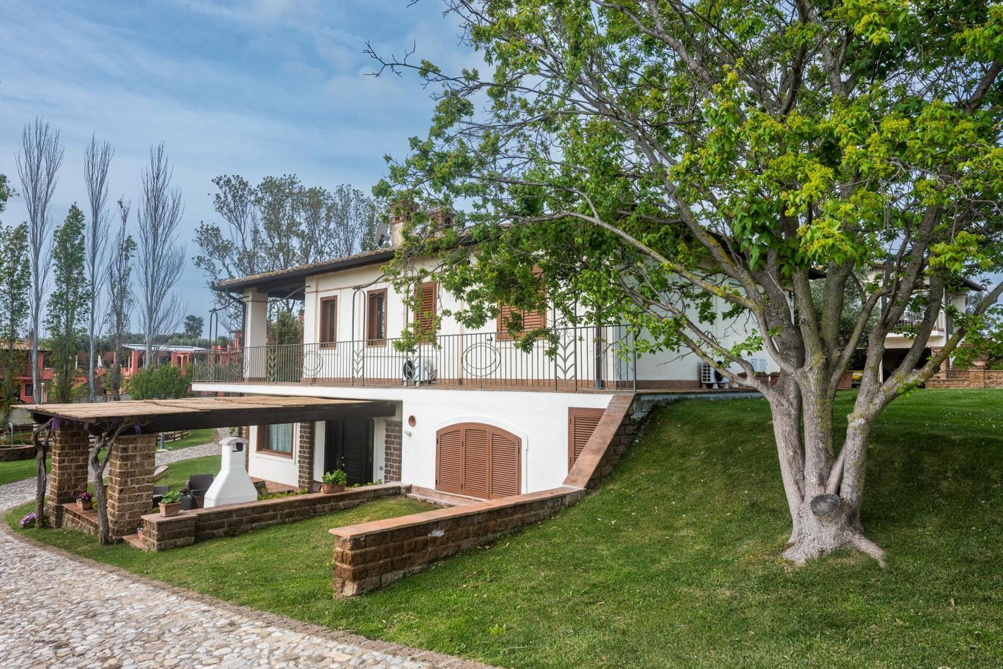 Villa Gli Eucalipti チェルヴェーテリ エクステリア 写真